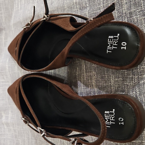 Brown Slingback Heels - Picture 6 of 7